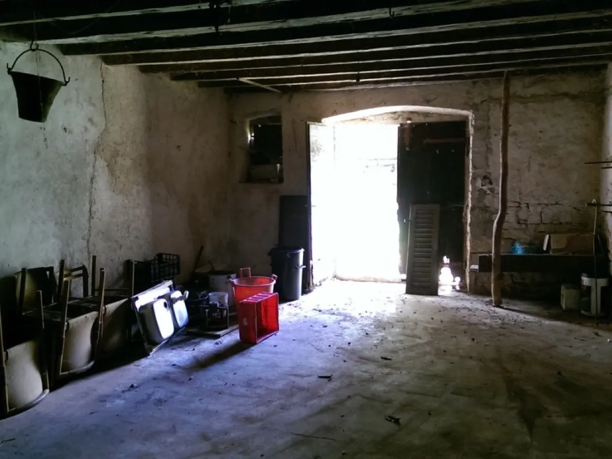 Living room — before renovation